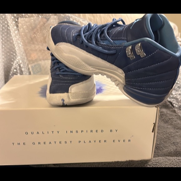 Air Jordan 12 Retro SE (GS) - Picture 7 of 9